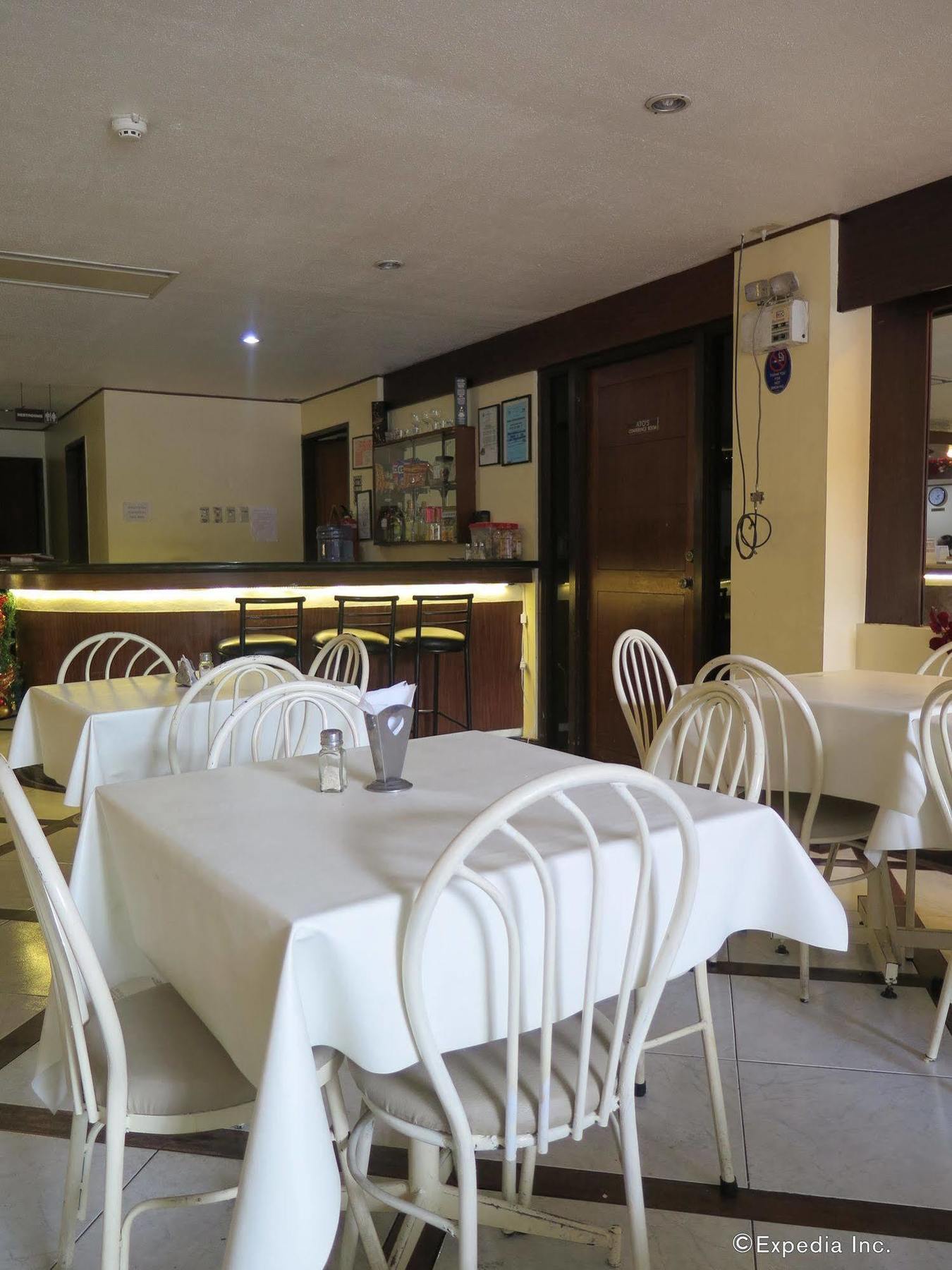 Paragon Suites Cebu Zewnętrze zdjęcie
